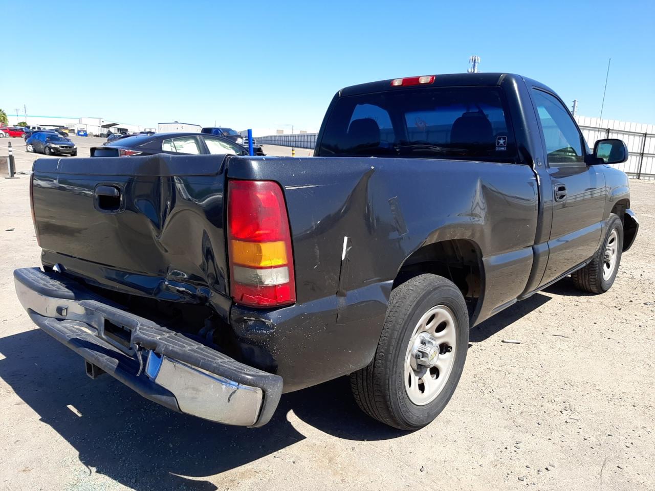 Photo 4 from auction – 2003 GMC NEW SIERRA with VIN 1GTEC14X03Z359441