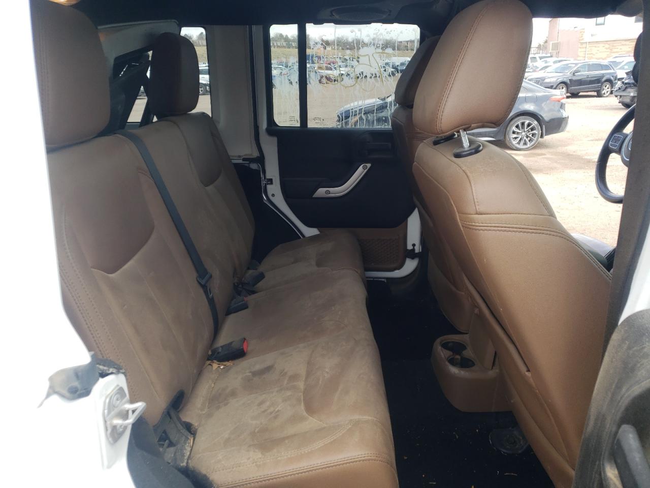 Photo 6 from auction – 2014 JEEP WRANGLER U with VIN 1C4BJWFGXEL261638
