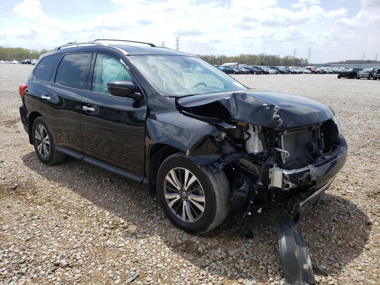 NISSAN PATHFINDER 2017 with VIN 5N1DR2MNXHC683629 - Photo from auction