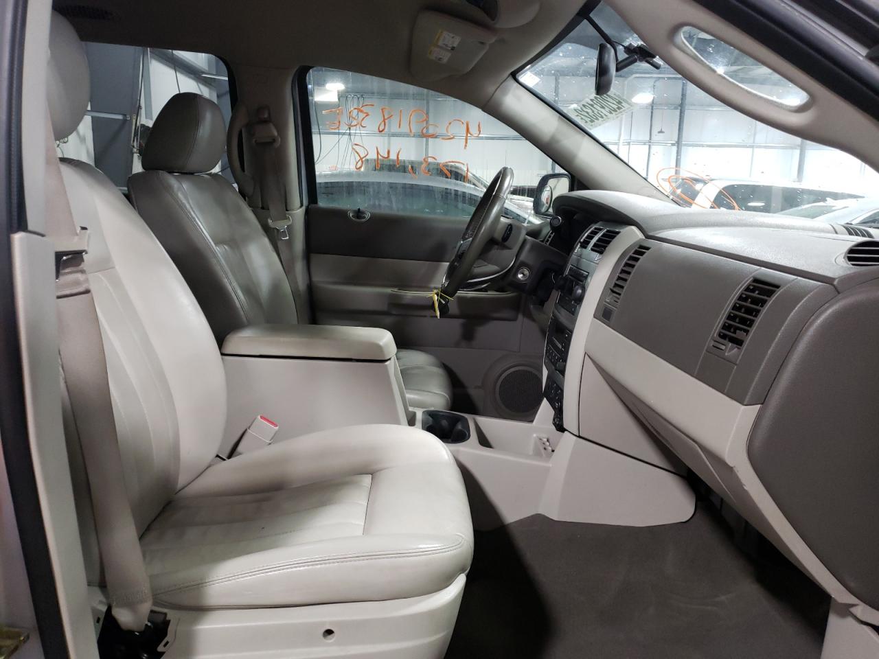 Photo 5 from auction – 2005 DODGE DURANGO LI with VIN 1D4HB58D85F619793
