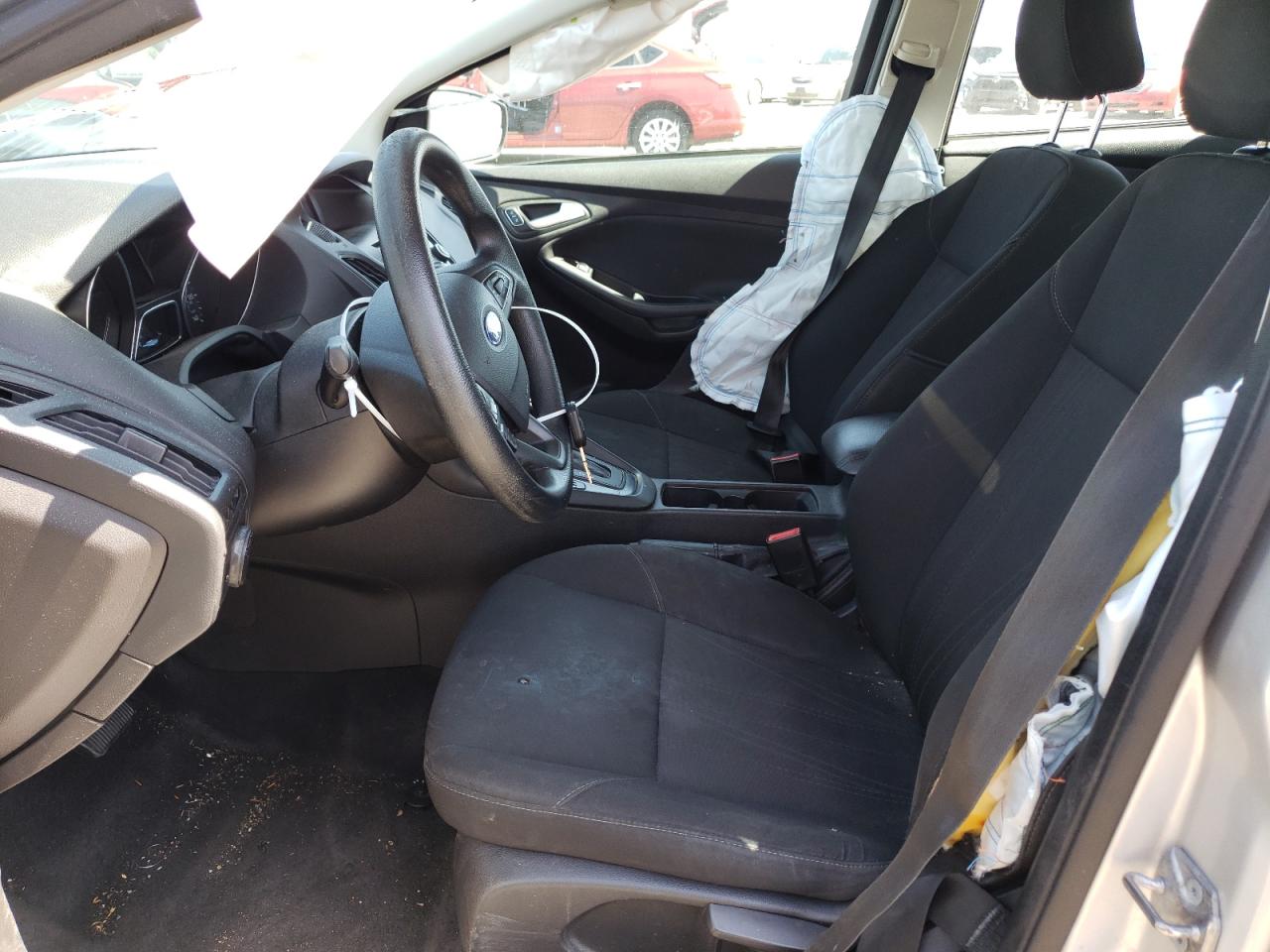 Photo 5 from auction – 2017 FORD FOCUS SE with VIN 1FADP3F28HL300148
