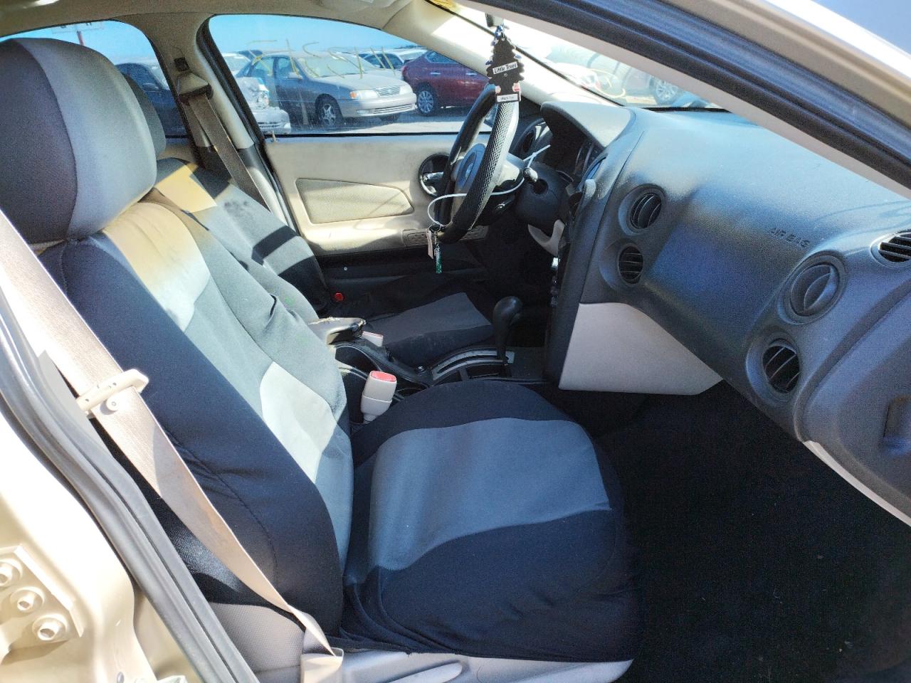 Photo 5 from auction – 2004 PONTIAC GRAND PRIX with VIN 2G2WP522741247662