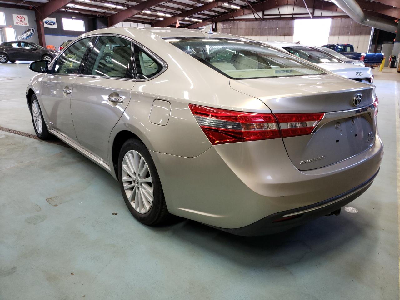 Photo 3 from auction – 2013 TOYOTA AVALON HYB with VIN 4T1BD1EB5DU016959