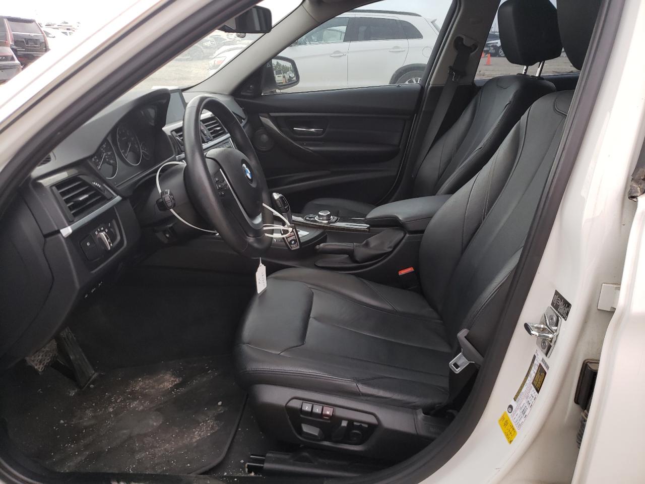 Photo 5 from auction – 2012 BMW 335 I with VIN WBA3A9C54CF270501