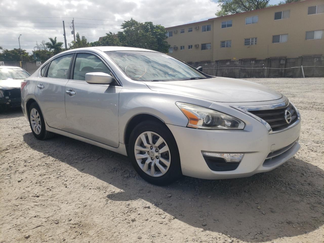 Photo 1 from auction – 2013 NISSAN ALTIMA 2.5 with VIN 1N4AL3AP4DC111511