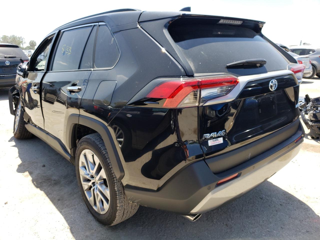 Photo 3 from auction – 2022 TOYOTA RAV4 with VIN 2T3Y1RFV9NW189337