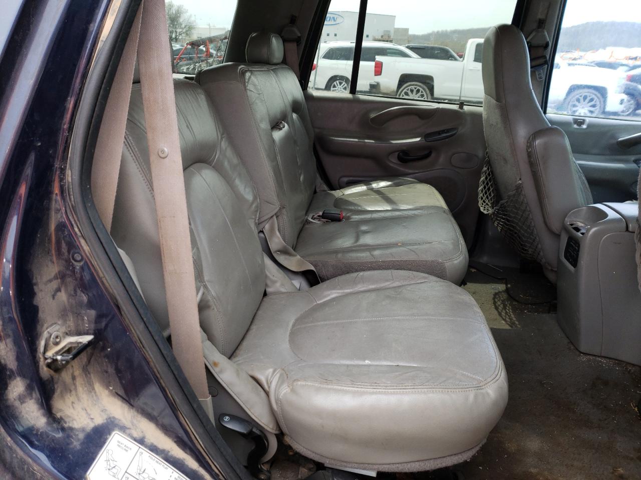 Photo 6 from auction – 1999 FORD EXPEDITION with VIN 1FMRU17L4XLB26027