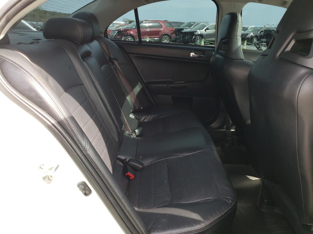 Photo 6 from auction – 2014 MITSUBISHI LANCER EVO with VIN JA32W8FV3EU008102