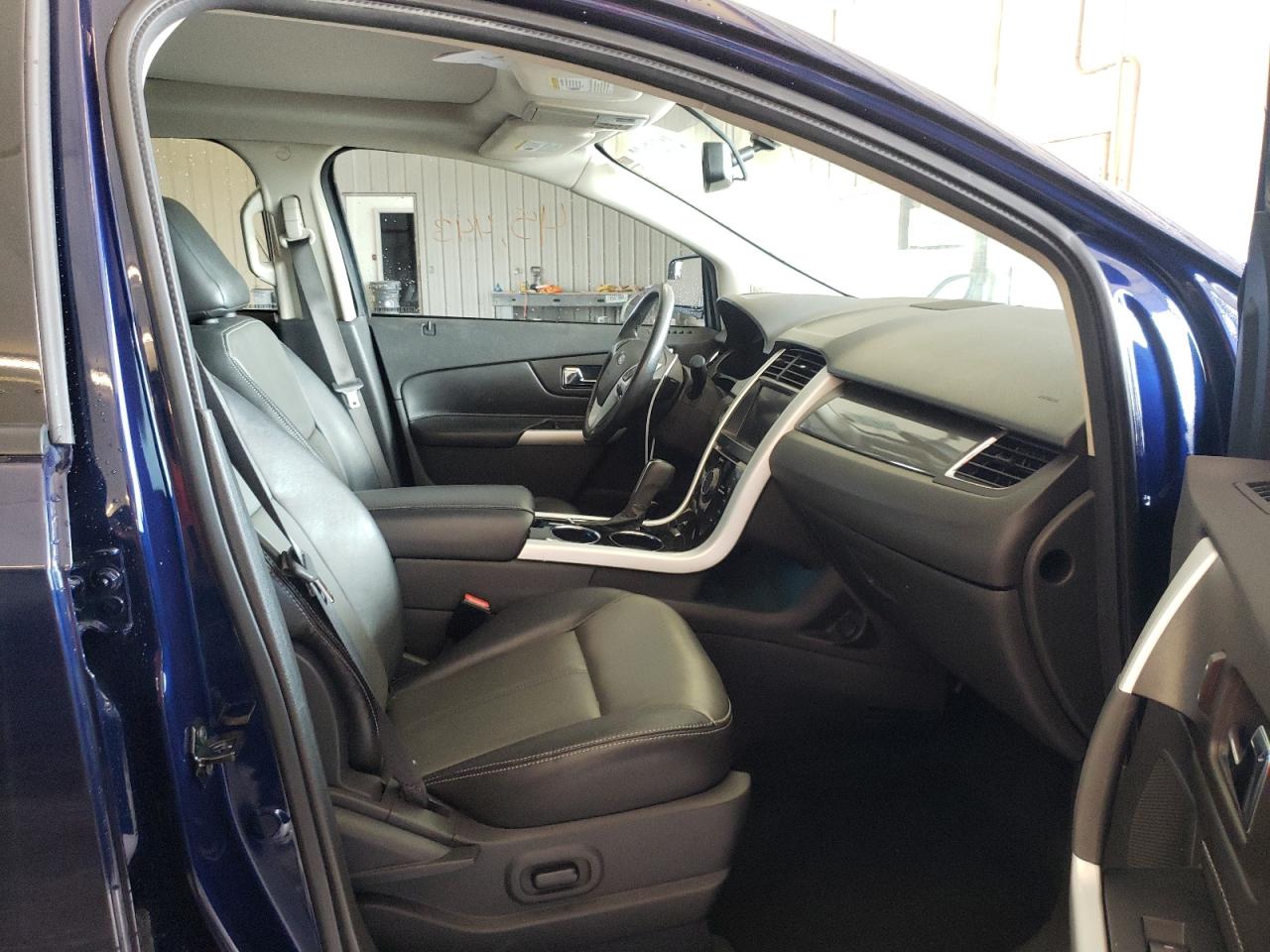 Photo 5 from auction – 2011 FORD EDGE SPORT with VIN 2FMDK4AK9BBA51366
