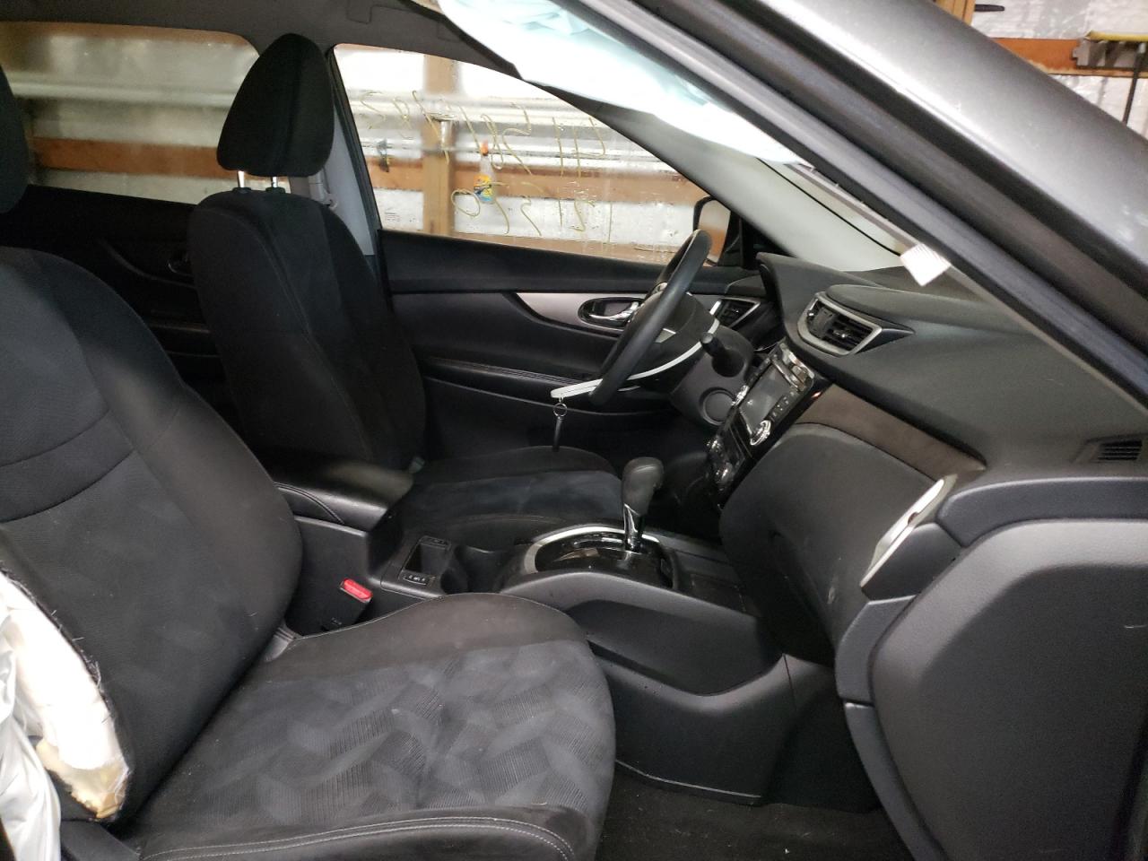 Photo 5 from auction – 2015 NISSAN ROGUE S with VIN KNMAT2MT0FP534823
