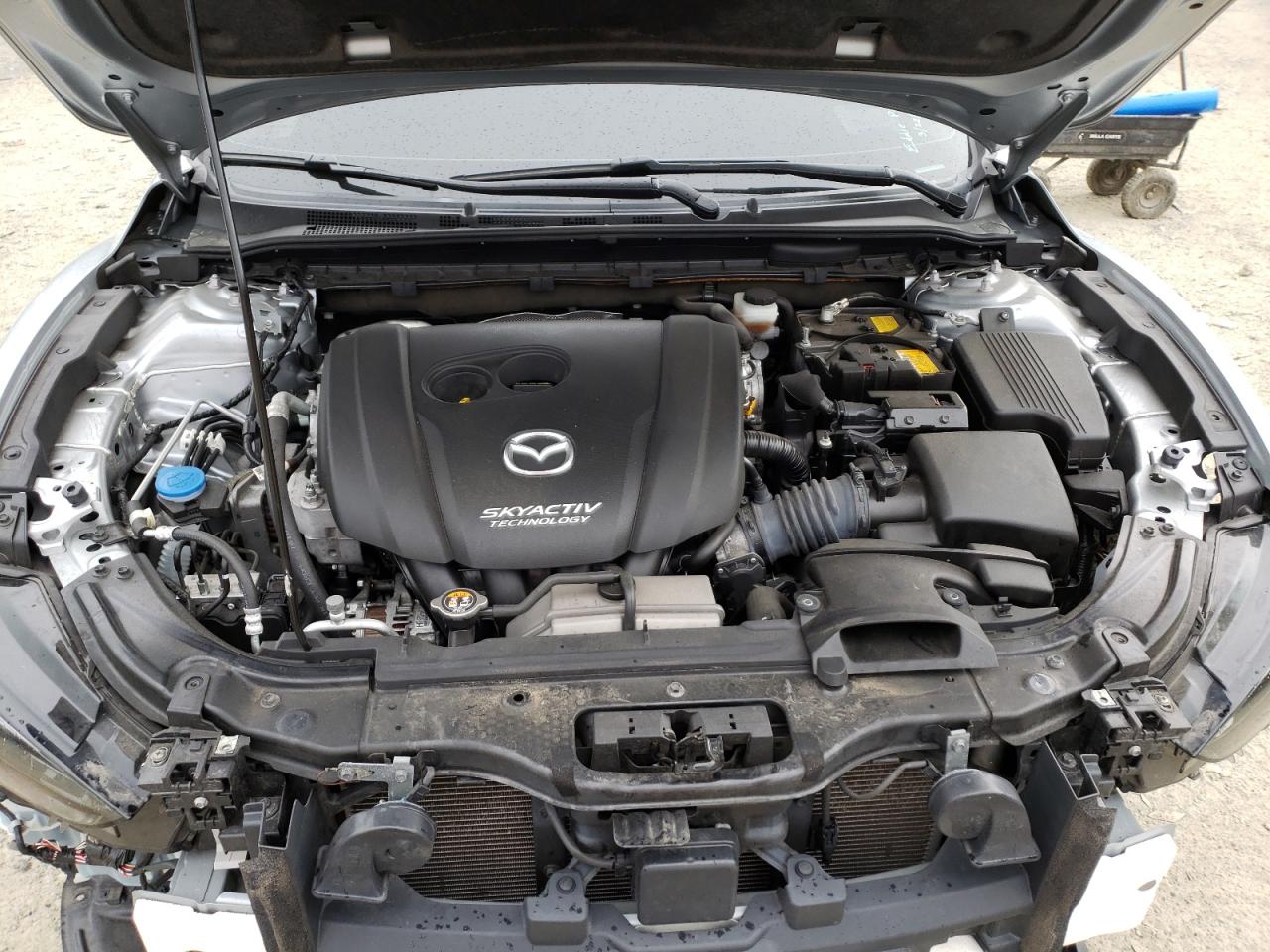 Photo 7 from auction – 2018 MAZDA 6 TOURING with VIN JM1GL1VM0J1325542