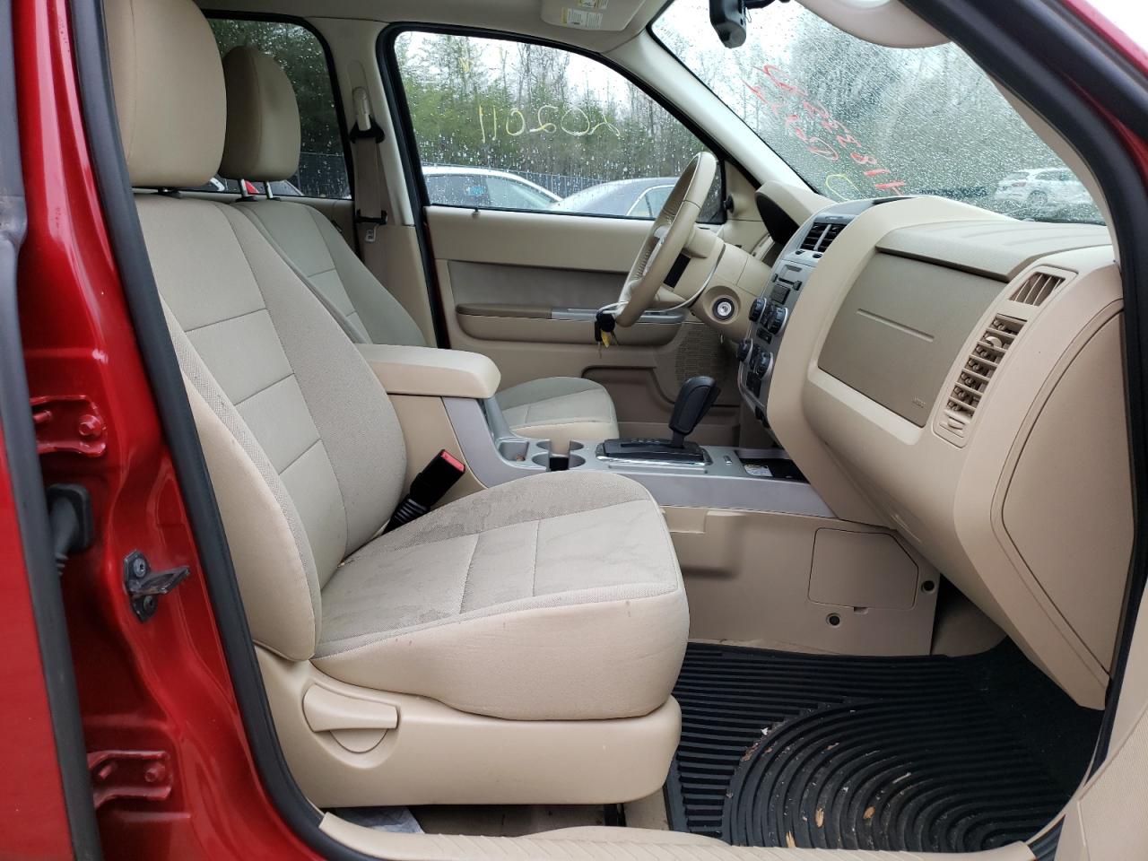 Photo 5 from auction – 2010 FORD ESCAPE XLT with VIN 1FMCU9D77AKD09916