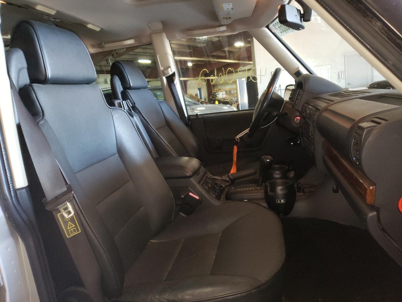 Photo 5 from auction – 2003 LAND ROVER DISCOVERY with VIN SALTW16473A823284