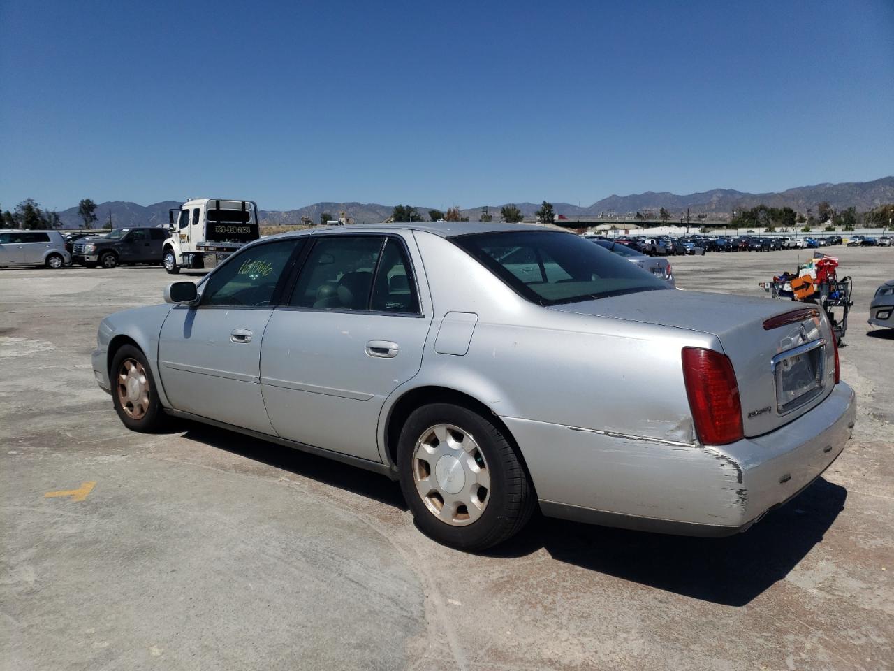 Photo 3 from auction – 2001 CADILLAC DEVILLE with VIN 1G6KD54Y11U127153