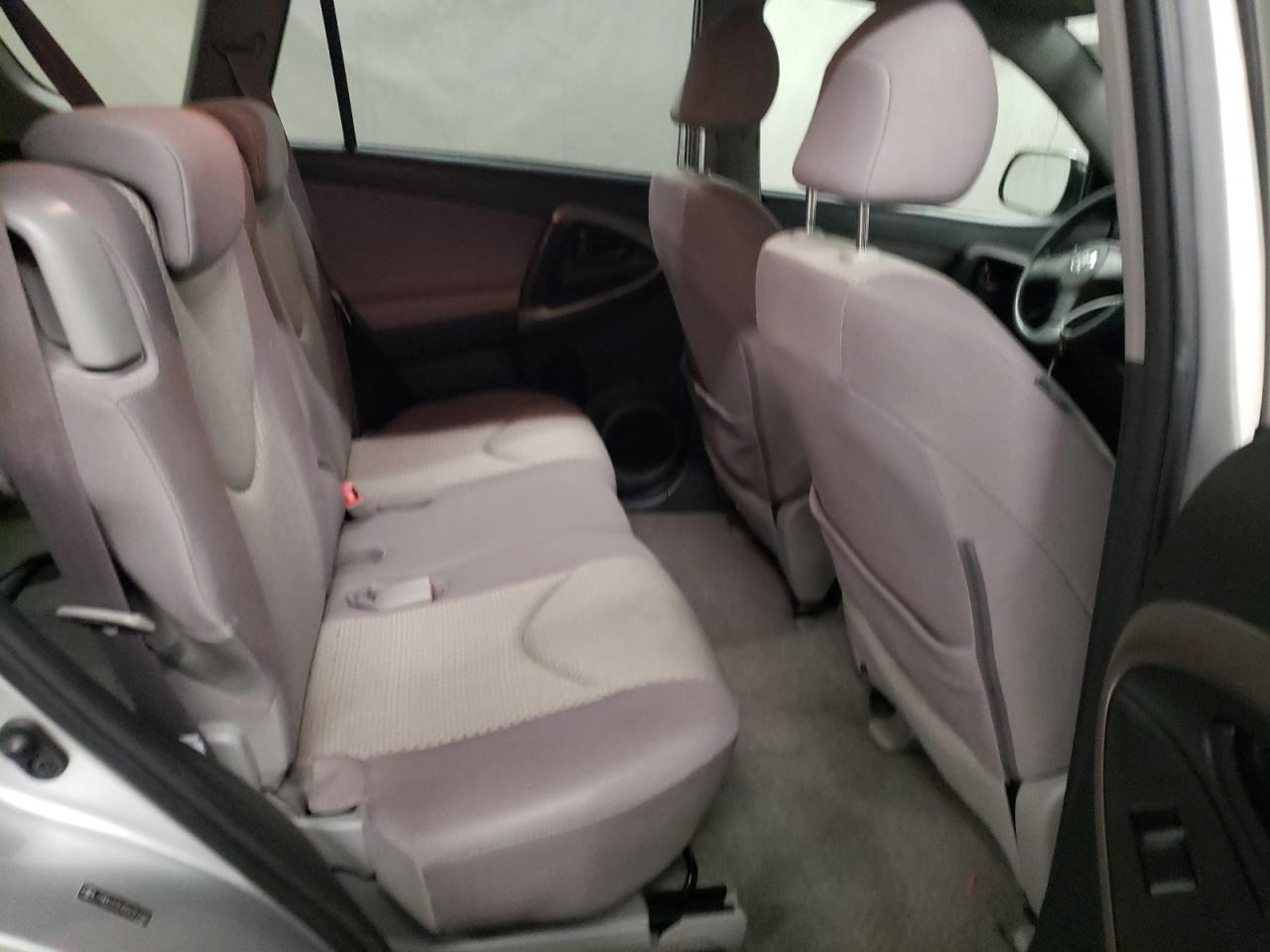Photo 6 from auction – 2008 TOYOTA RAV4 with VIN JTMBD33V486087285