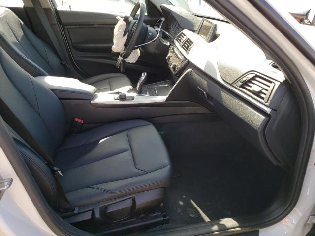 Photo 9 from auction – 2016 BMW 320 I with VIN WBA8E1G57GNU11840