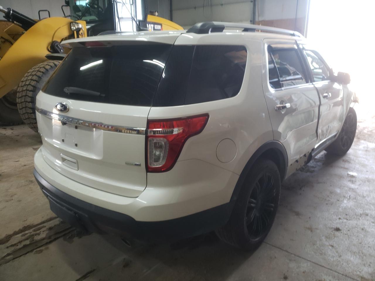 Photo 4 from auction – 2015 FORD EXPLORER L with VIN 1FM5K8F81FGB17321