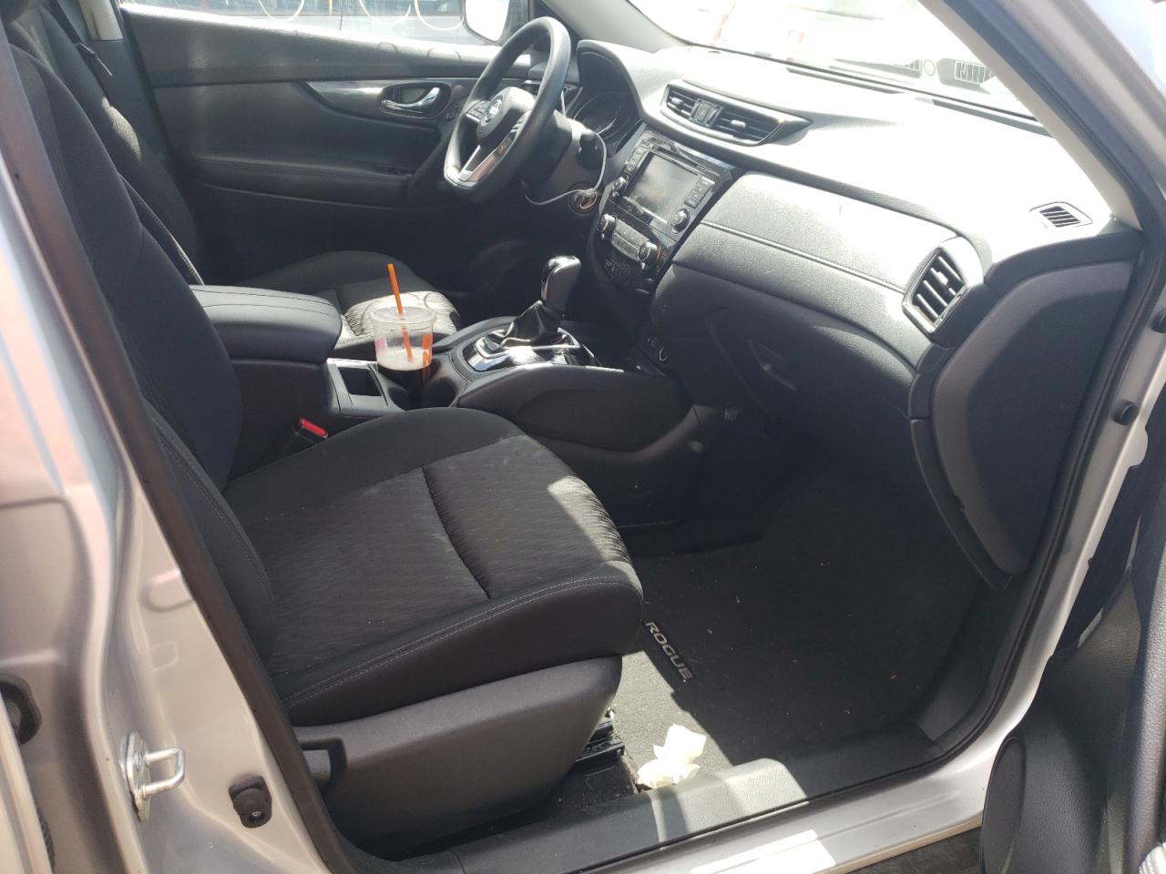 Photo 5 from auction – 2018 NISSAN ROGUE S with VIN KNMAT2MVXJP537674