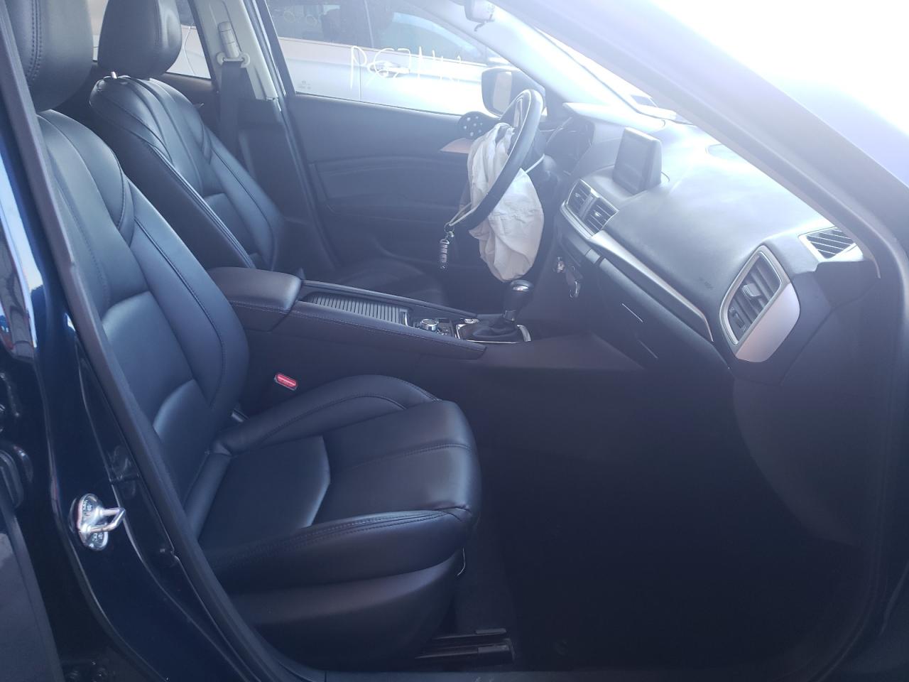 Photo 5 from auction – 2018 MAZDA 3 TOURING with VIN 3MZBN1V38JM211154