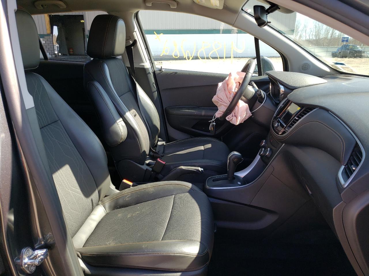Photo 5 from auction – 2018 CHEVROLET TRAX 1LT with VIN KL7CJLSB1JB586463