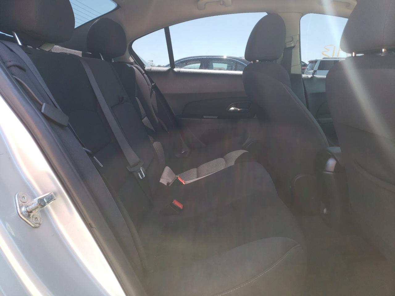 Photo 6 from auction – 2014 CHEVROLET CRUZE LT with VIN 1G1PC5SB0E7228914