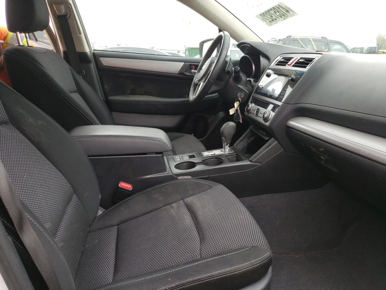 Снимка 5 от търг – 2017 SUBARU OUTBACK 2. с VIN 4S4BSACC2H3348595
