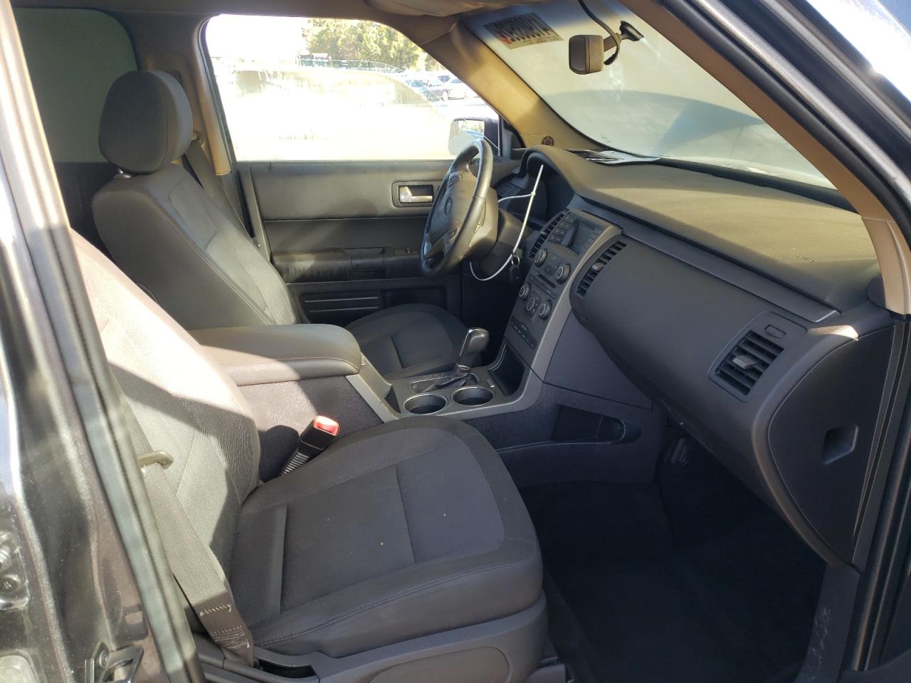Photo 5 from auction – 2015 FORD FLEX SE with VIN 2FMGK5B8XFBA07114