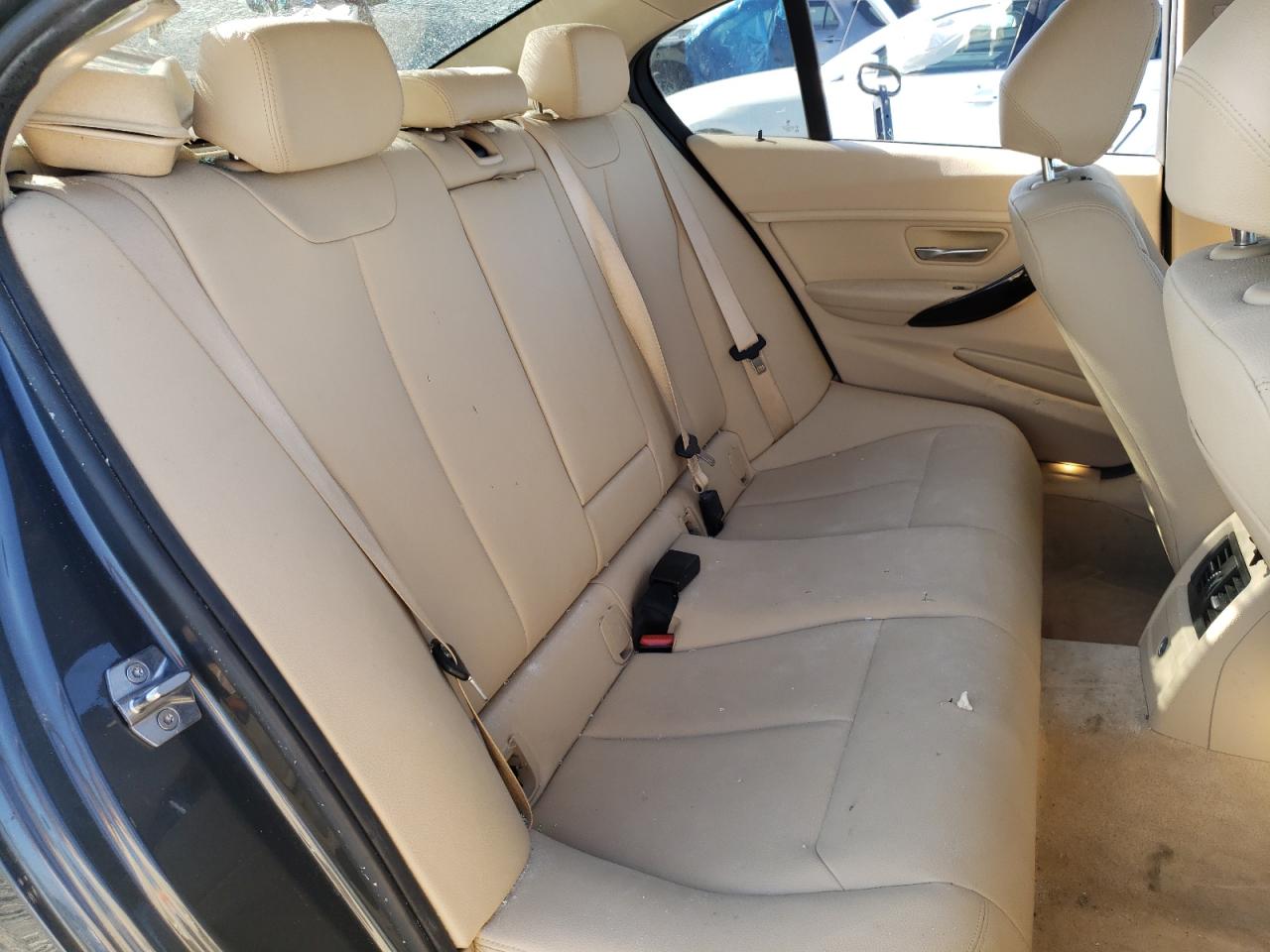 Photo 6 from auction – 2015 BMW 328 I SULE with VIN WBA3C1C55FK123000