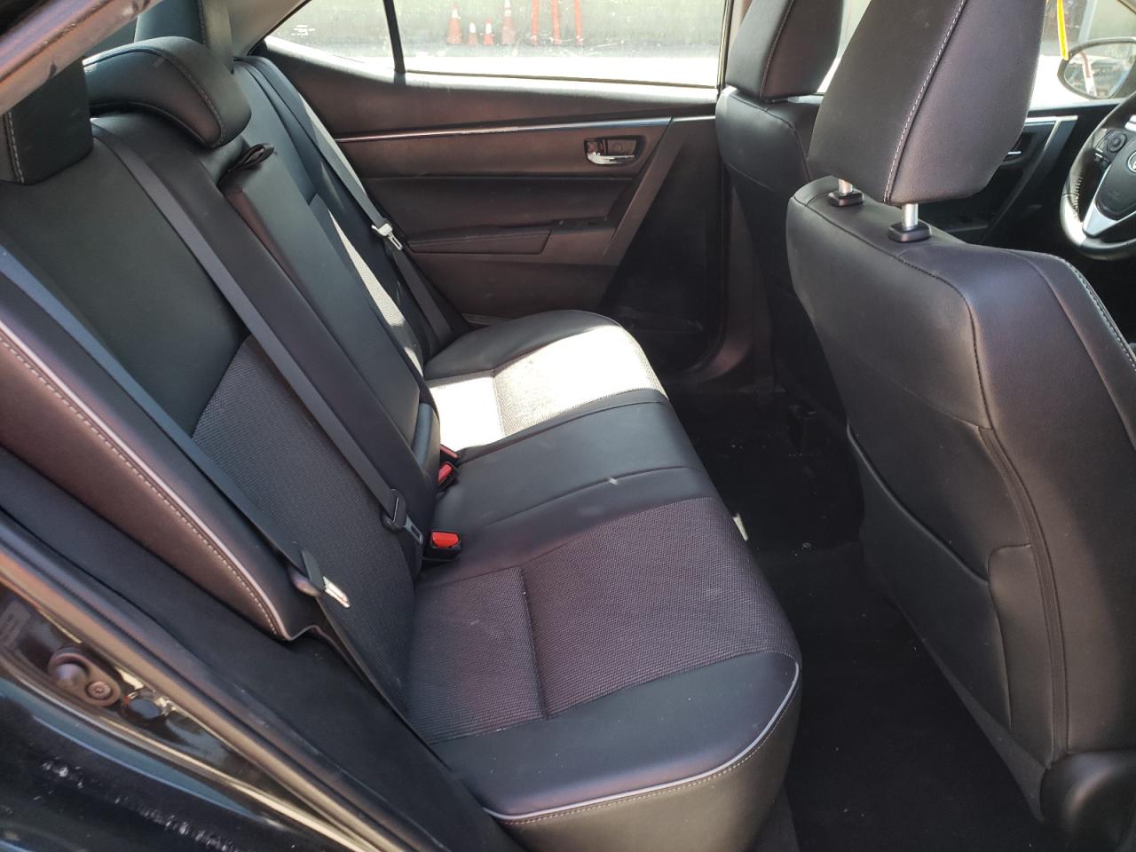 Photo 6 from auction – 2016 TOYOTA COROLLA with VIN 5YFBURHE5GP515464
