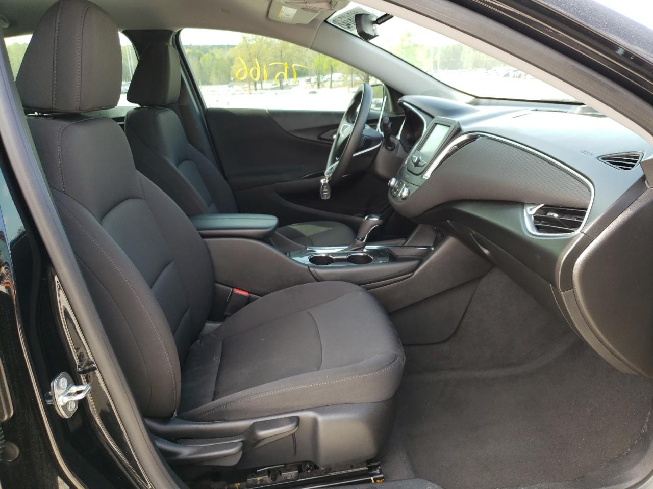 Photo 5 from auction – 2016 CHEVROLET MALIBU LT with VIN 1G1ZE5ST8GF204963