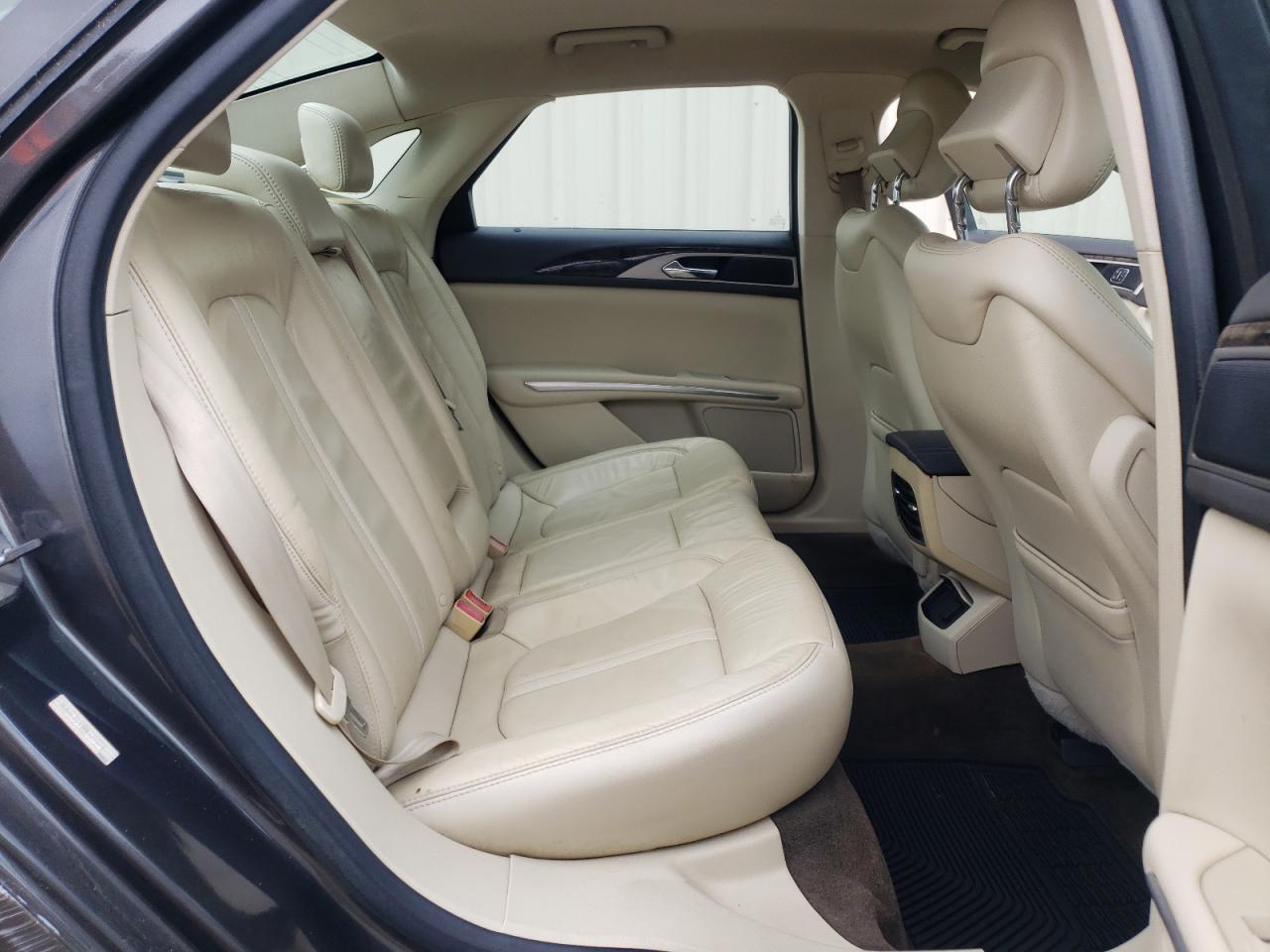 Photo 6 from auction – 2015 LINCOLN MKZ with VIN 3LN6L2G97FR629079