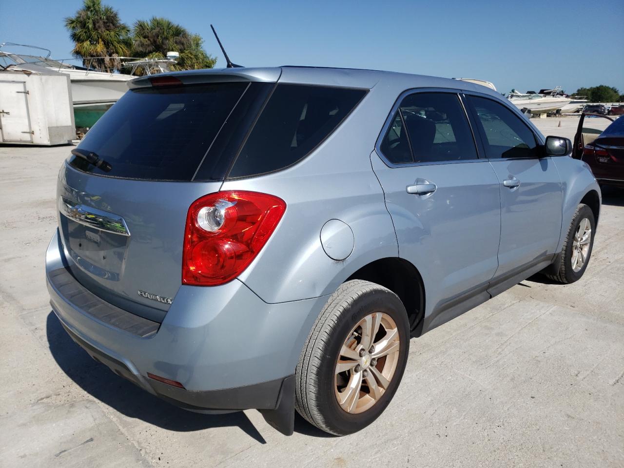 Photo 4 from auction – 2014 CHEVROLET EQUINOX LS with VIN 2GNALAEK4E6251394
