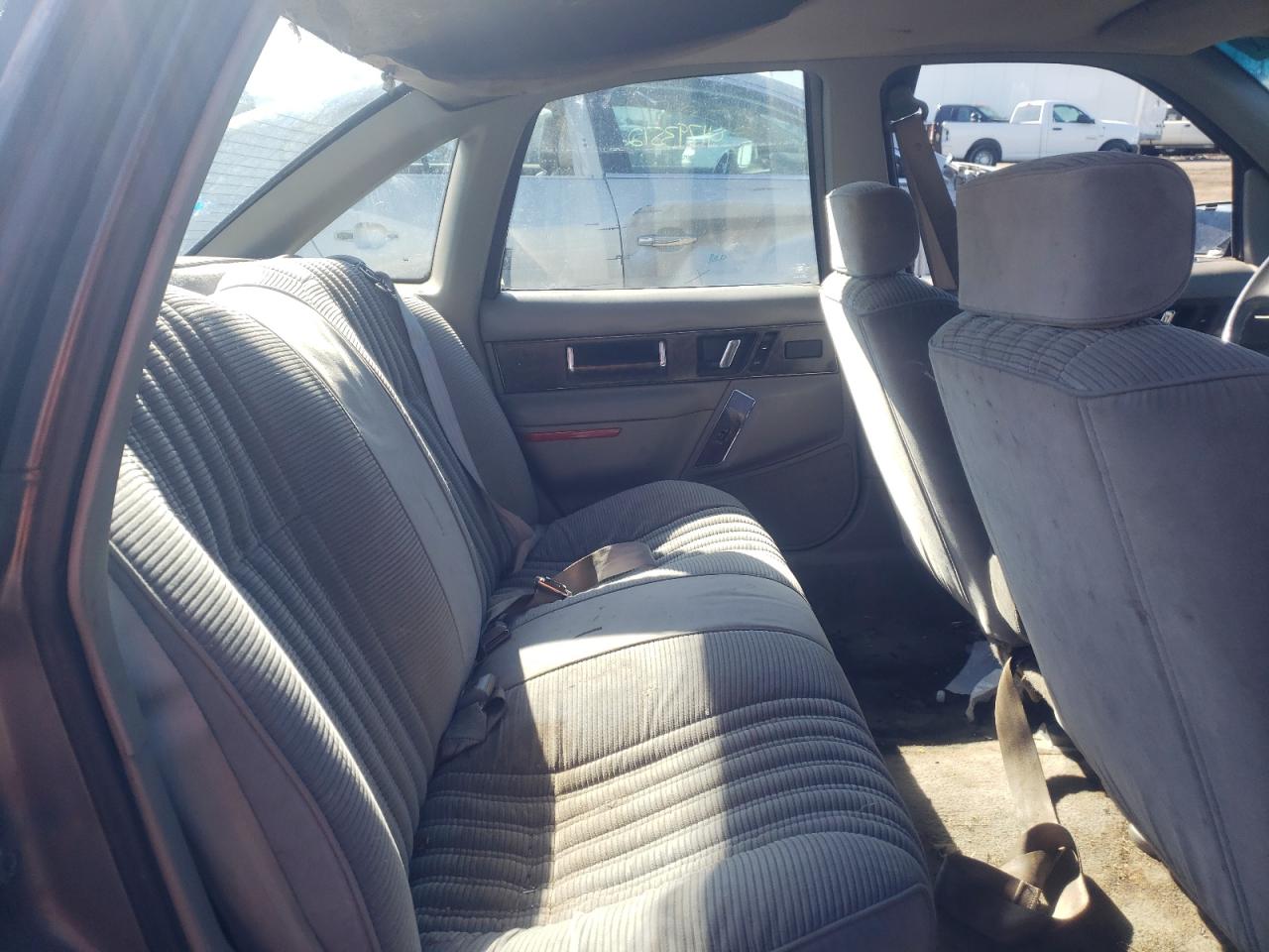 Photo 6 from auction – 1992 BUICK REGAL CUST with VIN 2G4WB54L3N1484176