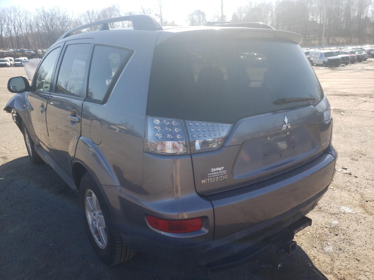 Photo 3 from auction – 2010 MITSUBISHI OUTLANDER with VIN JA4AT2AW8AZ006744