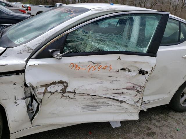 Photo 9 from auction – 2015 KIA OPTIMA LX with VIN KNAGM4A73F5562540