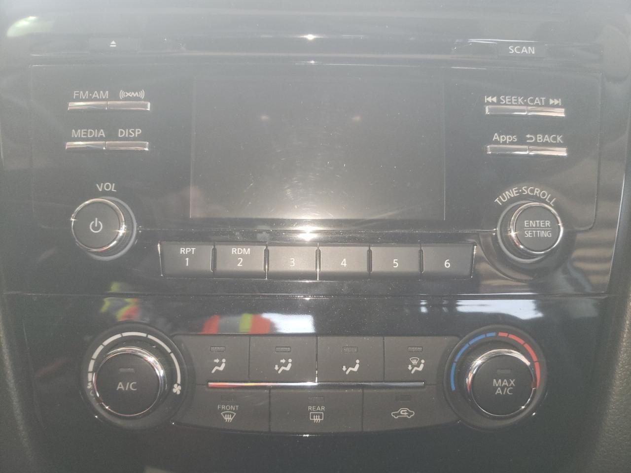 Photo 9 from auction – 2016 NISSAN ROGUE S with VIN KNMAT2MT6GP725745