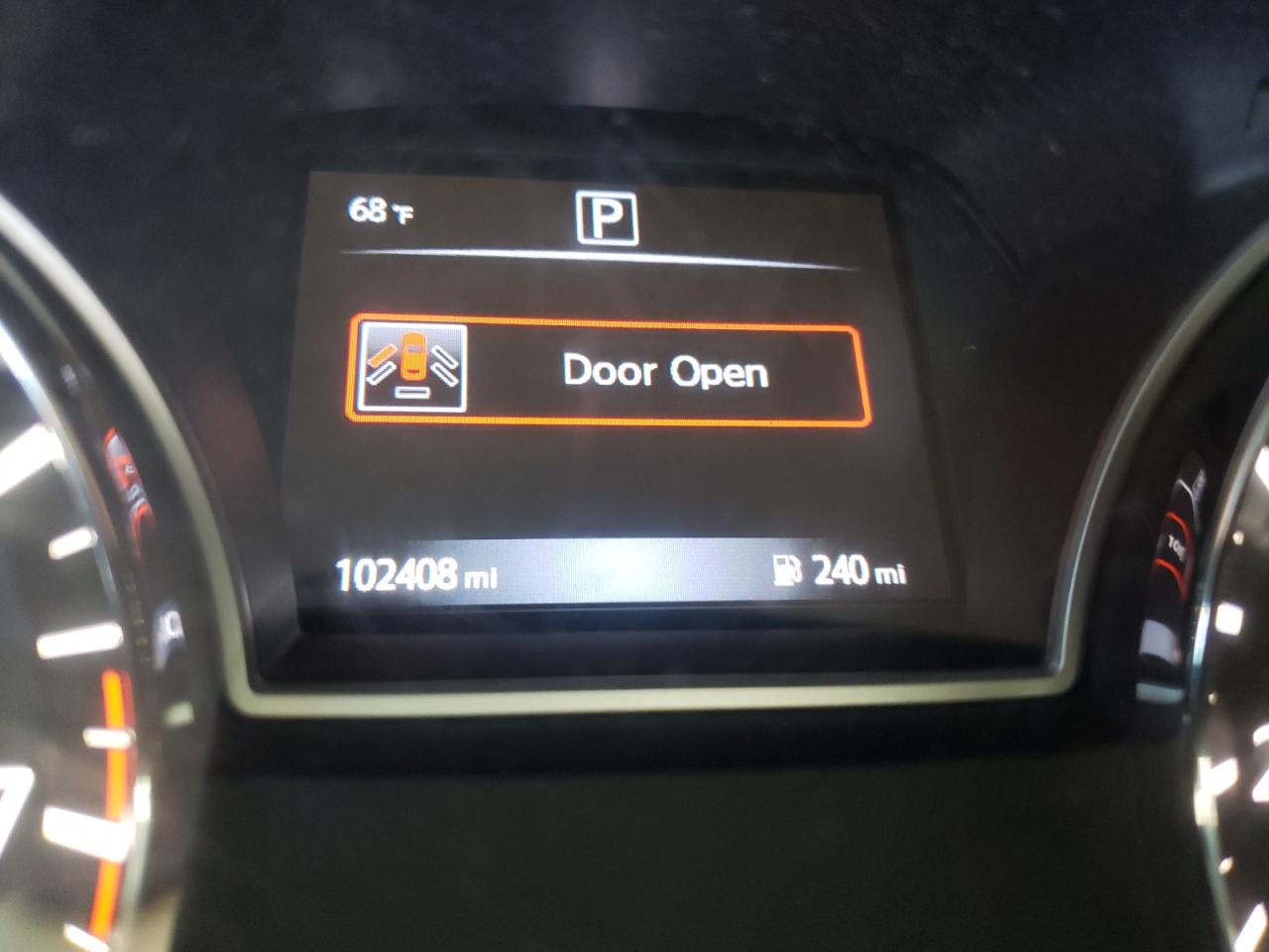 Photo 8 from auction – 2017 NISSAN PATHFINDER with VIN 5N1DR2MN5HC608160