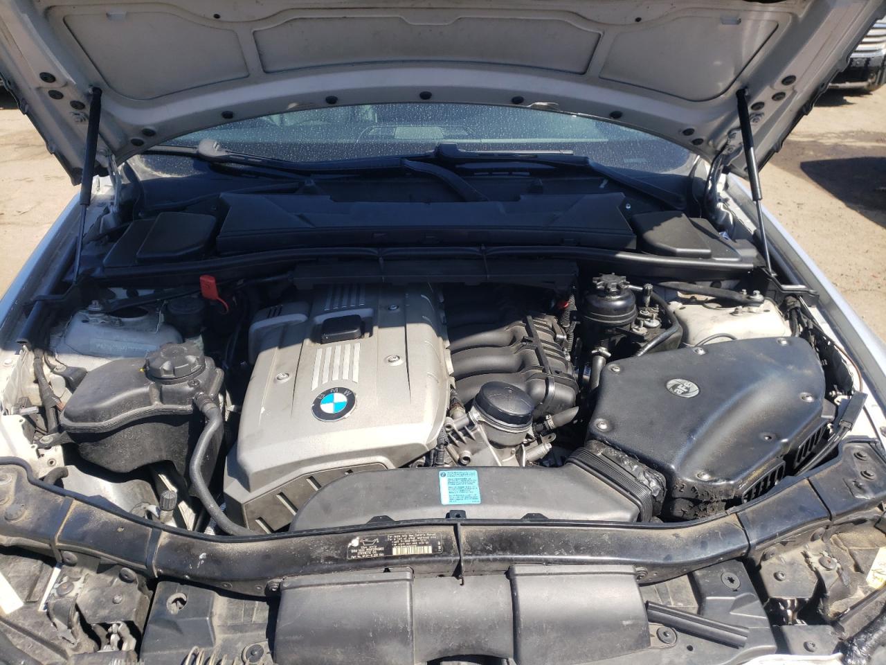 Photo 7 from auction – 2006 BMW 330 I with VIN WBAVB33596KR76474