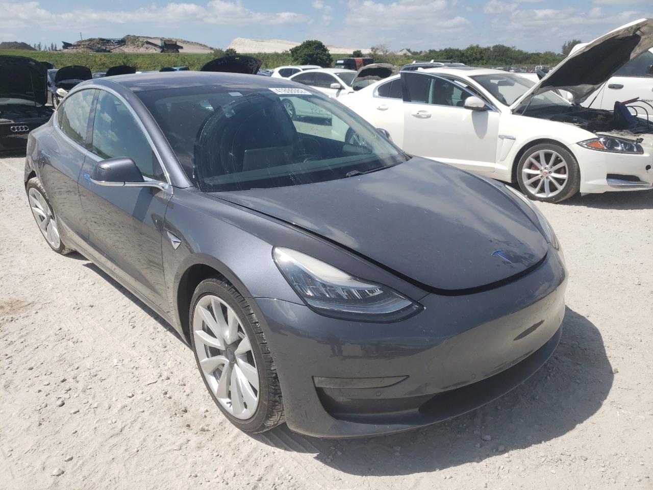 TESLA MODEL 3 2018 with VIN 5YJ3E1EB6JF185267 - Photo from auction