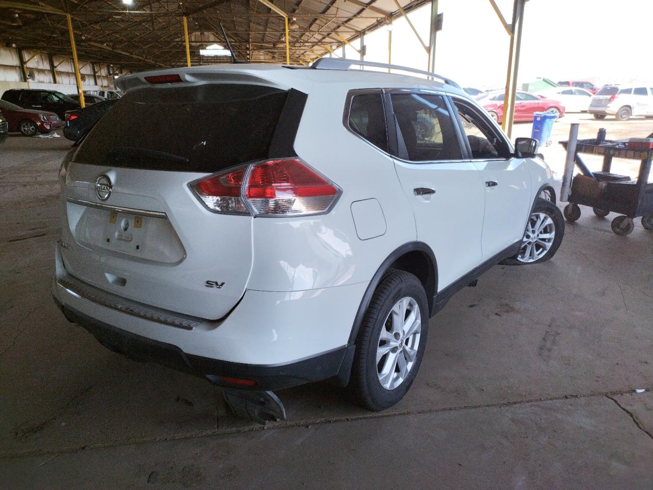 Photo 4 from auction – 2016 NISSAN ROGUE S with VIN KNMAT2MT5GP672682