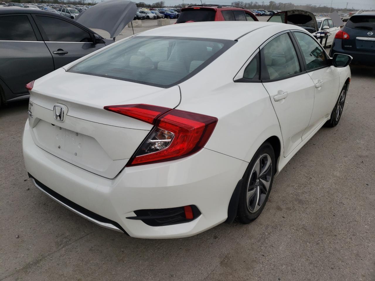 Photo 4 from auction – 2019 HONDA CIVIC LX with VIN 2HGFC2F62KH606344