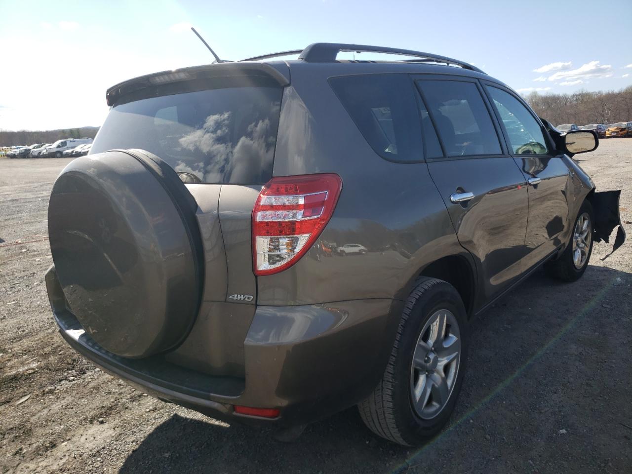 Photo 4 from auction – 2012 TOYOTA RAV4 with VIN 2T3BF4DV4CW261362