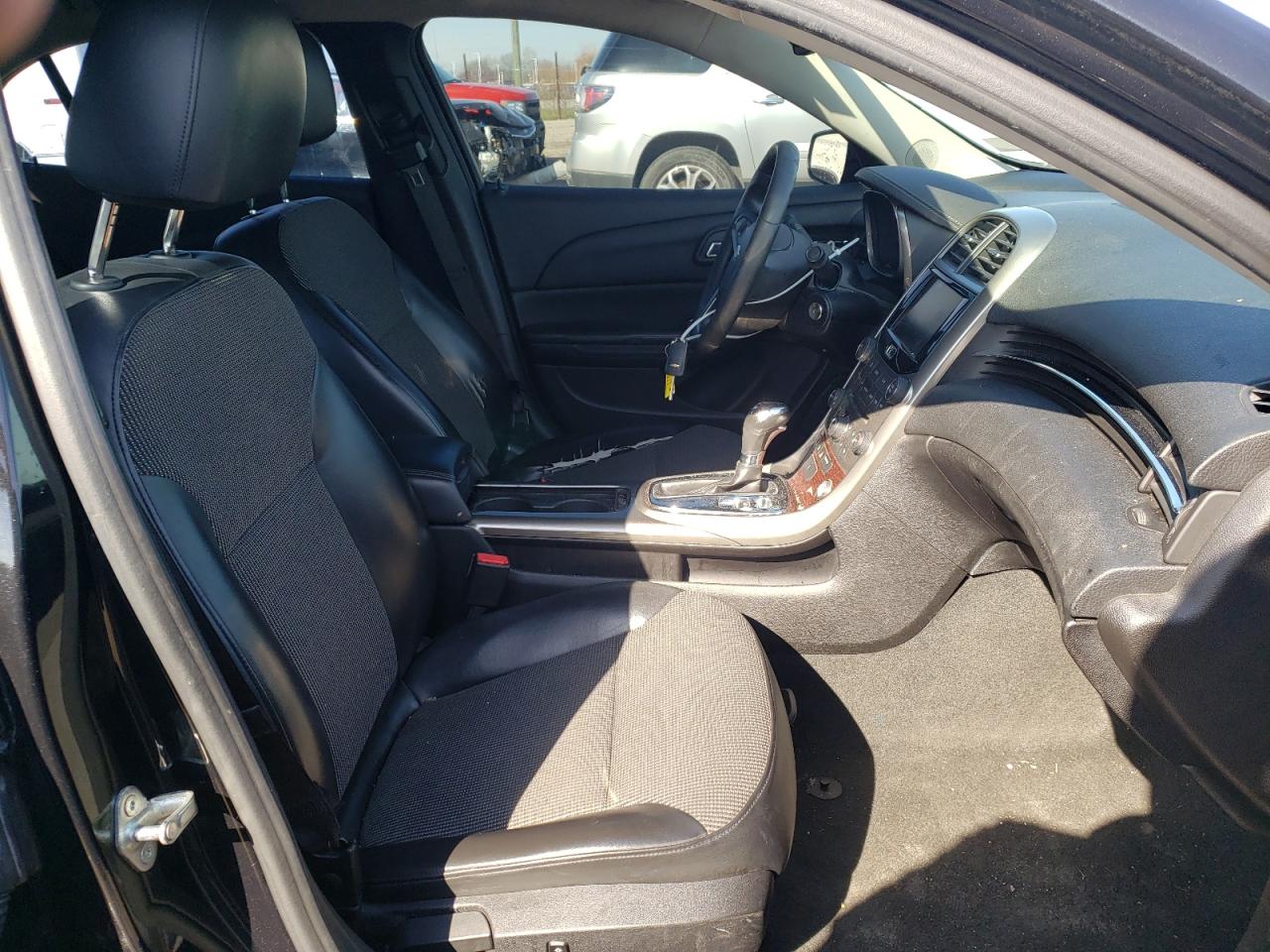 Photo 5 from auction – 2013 CHEVROLET MALIBU 1LT with VIN 1G11D5SR9DF150699