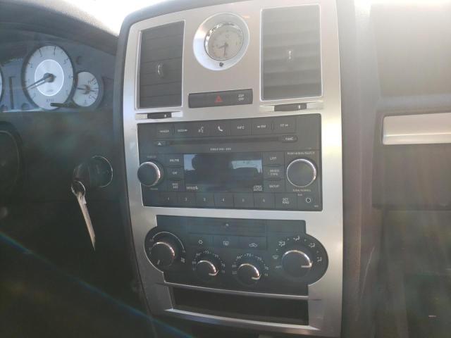 Photo 9 from auction – 2010 CHRYSLER 300 TOURIN with VIN 2C3CA5CV3AH327735