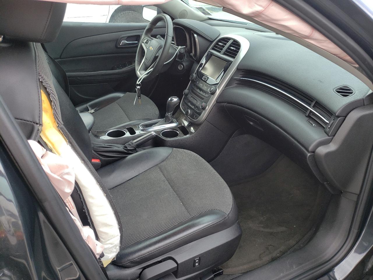 Photo 5 from auction – 2015 CHEVROLET MALIBU 1LT with VIN 1G11C5SL2FF216480