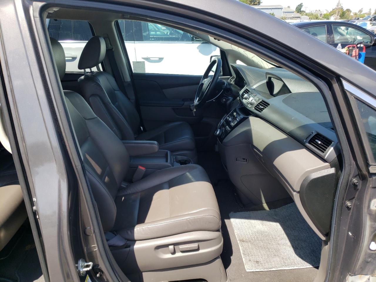 Photo 5 from auction – 2012 HONDA ODYSSEY EX with VIN 5FNRL5H69CB124777