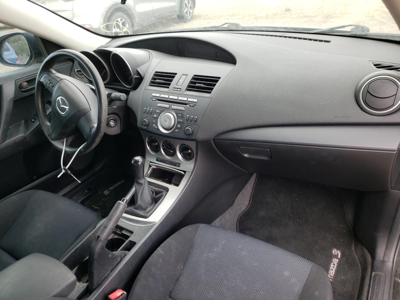 Photo 9 from auction – 2010 MAZDA 3 I with VIN JM1BL1SG8A1256611