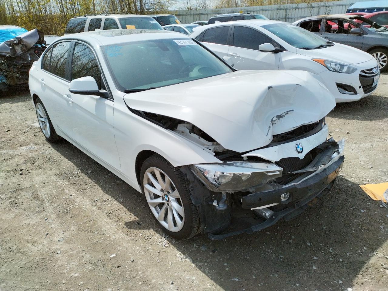 BMW 320 XI 2016 with VIN WBA8E5G5XGNT94412 - Photo from auction