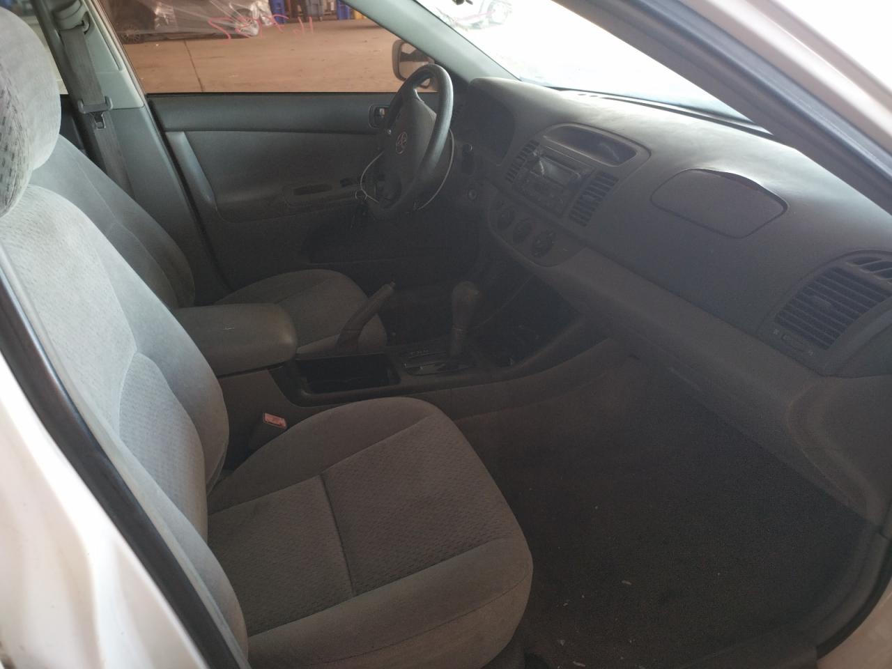 Photo 5 from auction – 2003 TOYOTA CAMRY LE with VIN 4T1BF30K73U042152
