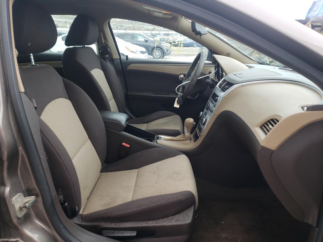 Photo 5 from auction – 2012 CHEVROLET MALIBU LS with VIN 1G1ZB5E02CF105706